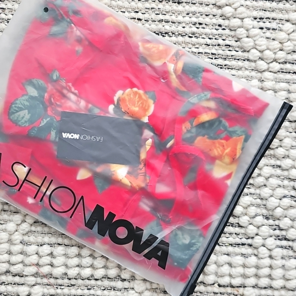 Fashion Nova Red Floral Bodycon Midi Dress - Picture 4 of 4
